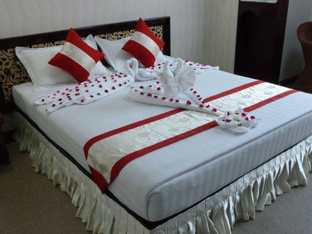 Diamond Crown Hotel Gyogon Bagian luar foto