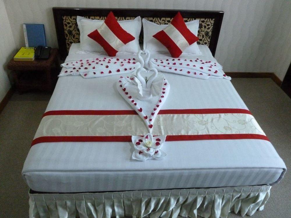 Diamond Crown Hotel Gyogon Bagian luar foto