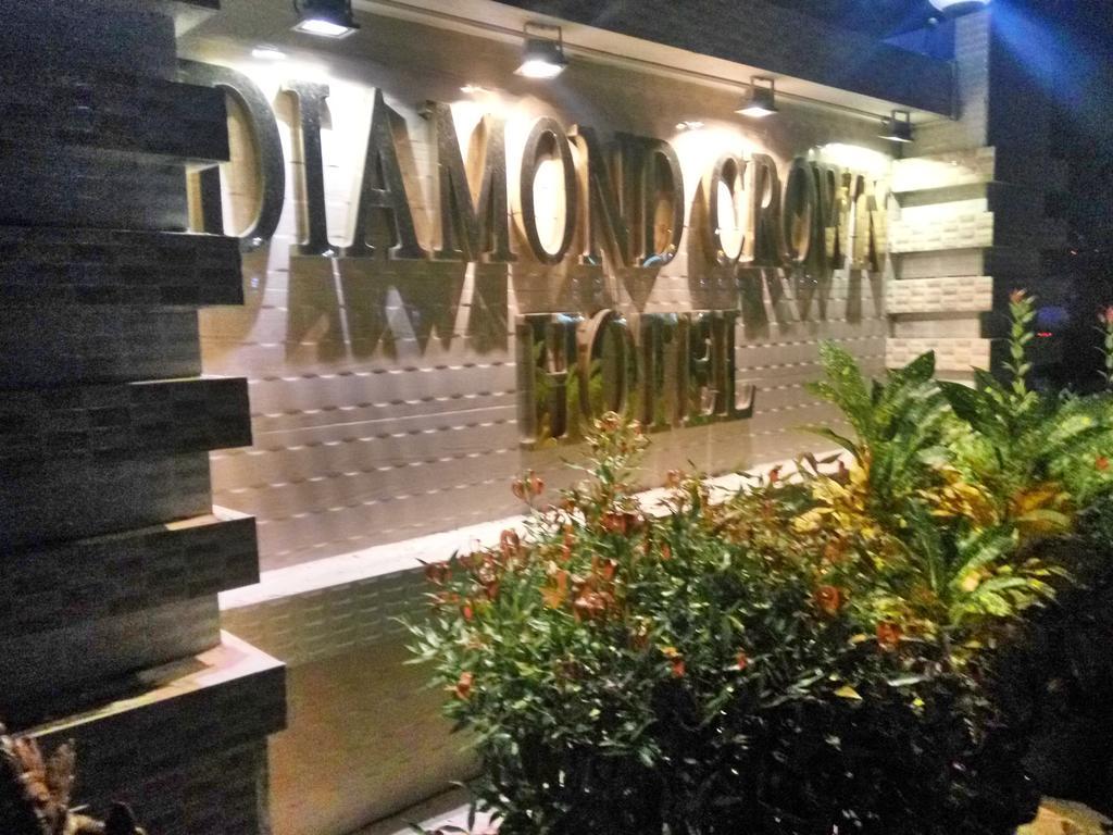 Diamond Crown Hotel Gyogon Bagian luar foto