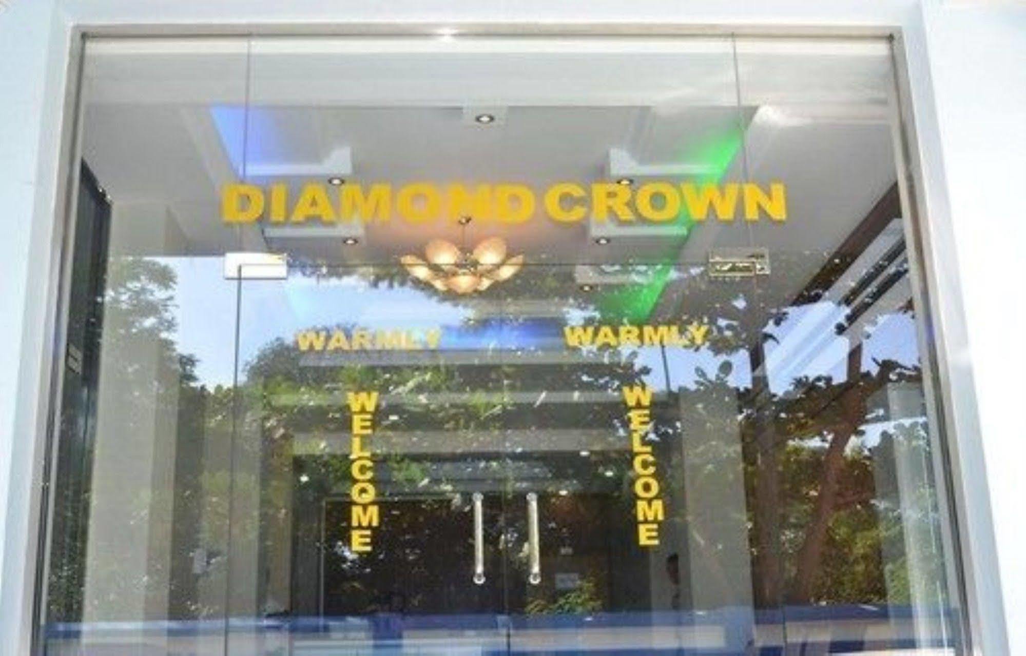 Diamond Crown Hotel Gyogon Bagian luar foto