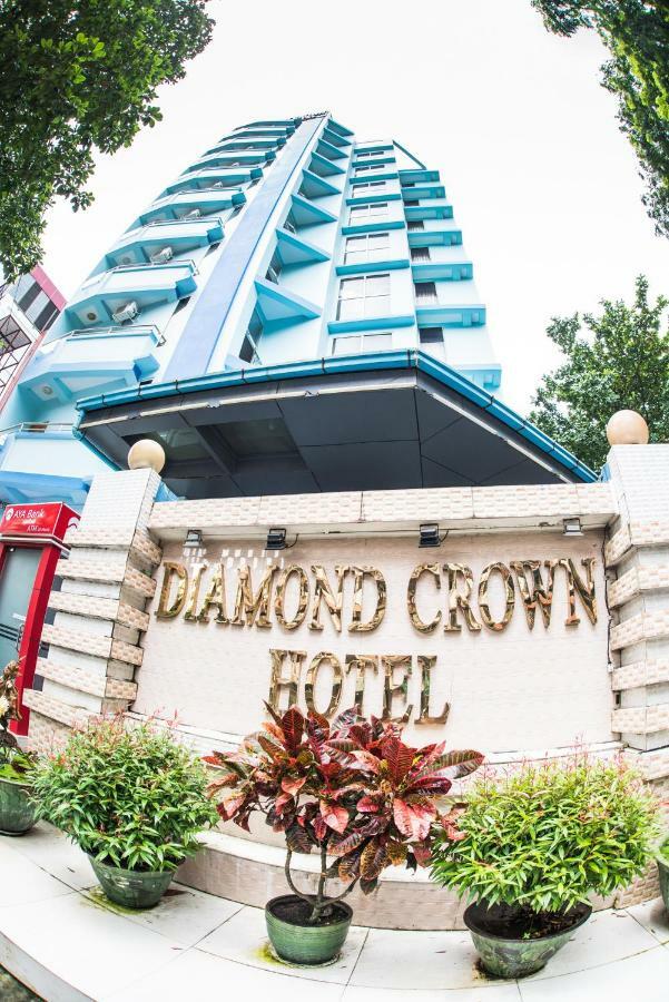 Diamond Crown Hotel Gyogon Bagian luar foto