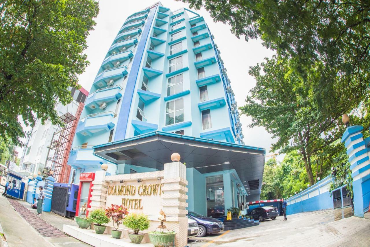Diamond Crown Hotel Gyogon Bagian luar foto