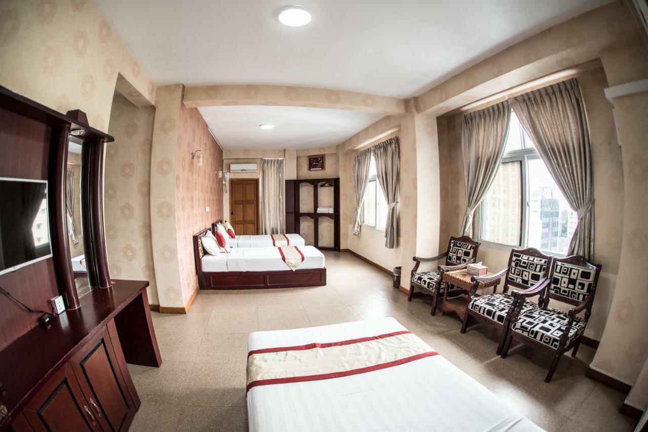 Diamond Crown Hotel Gyogon Bagian luar foto